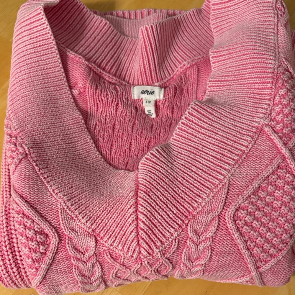 Aerie V-Neck Sweater in Soft Pink